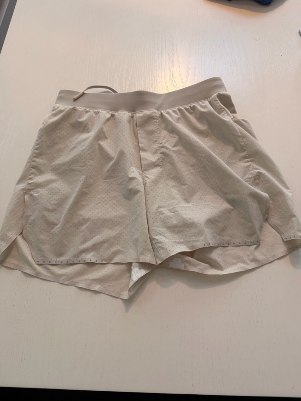 Men's Light Ivory lululemon updated fast and free shorts linerless